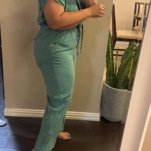 Romper - Picture 2 of 3